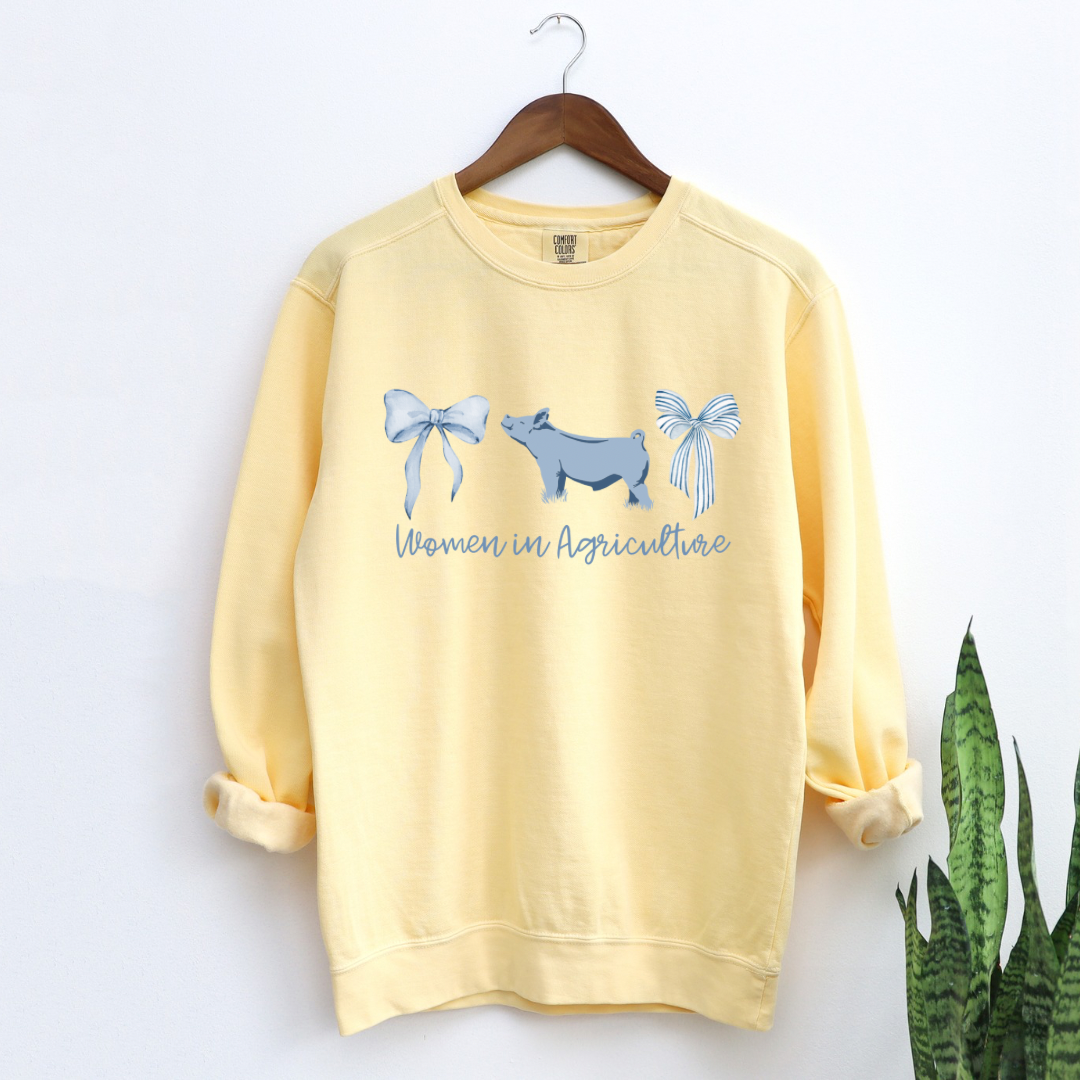 Support Women in Agriculture {Pig} | Adult Crewneck Pullover