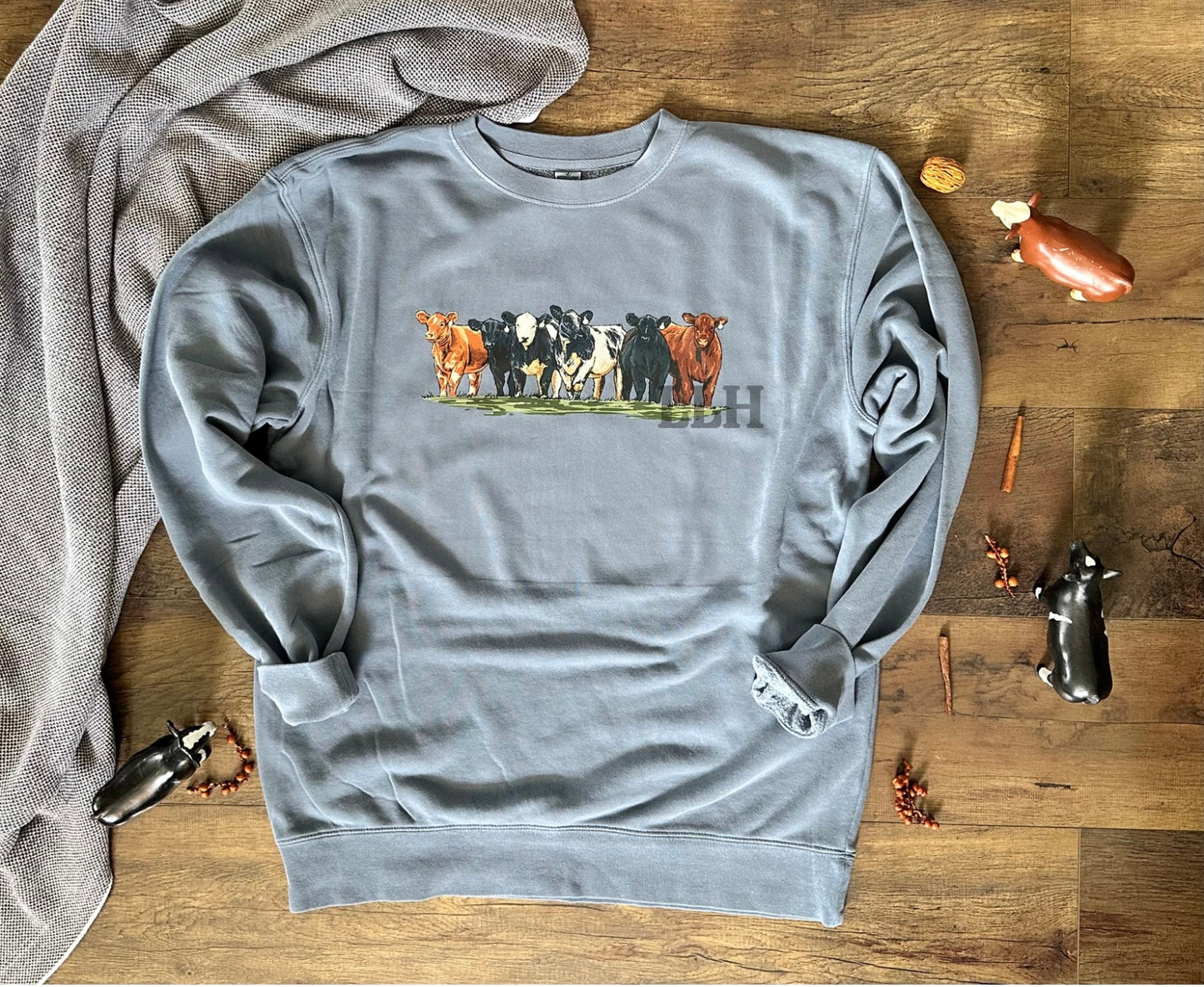 Cattle Round Up | Adult Crewneck Pullover